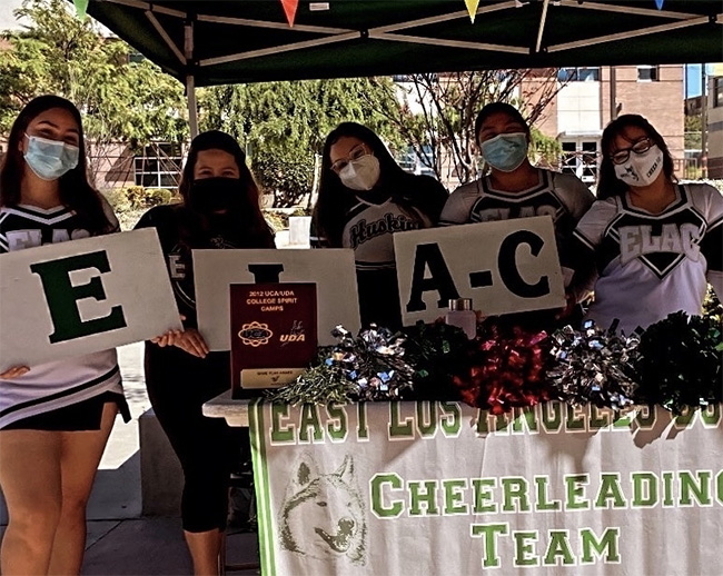 Main Picture of Pep Squad Club Cheerleaders Team